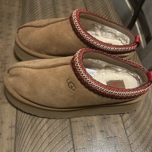 UGG Chestnut Suede Slip-On Mocc Slippers with Red Trim